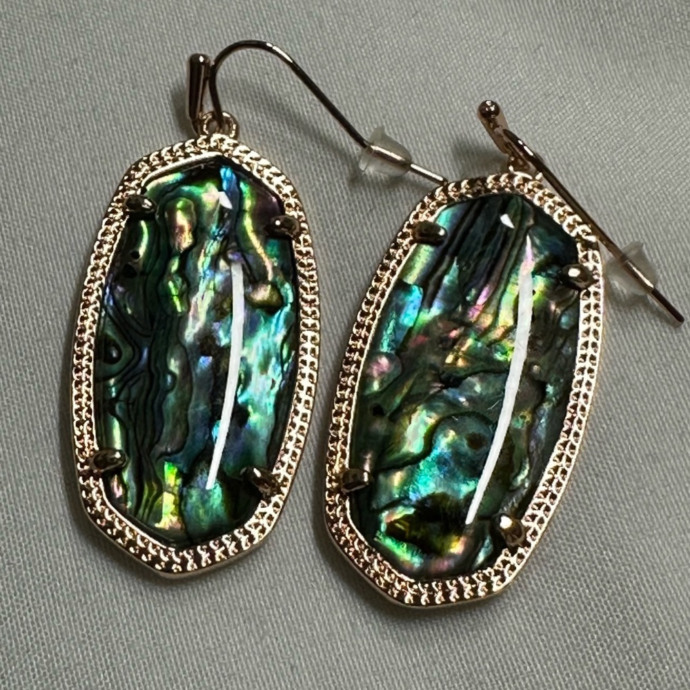Like new Gold Kendra Scott Elle earrings with abalone